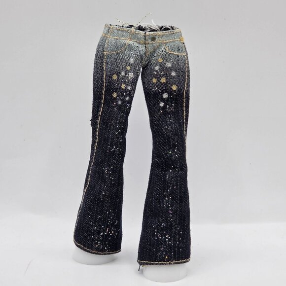 Bratz Passion 4 Fashion Wave 1 Yasmin Doll Jeans - Picture 1 of 4
